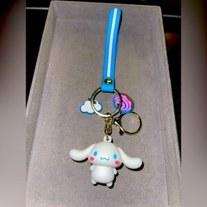 Hello Kitty Cinnamonroll Silicon Keychain. NIP